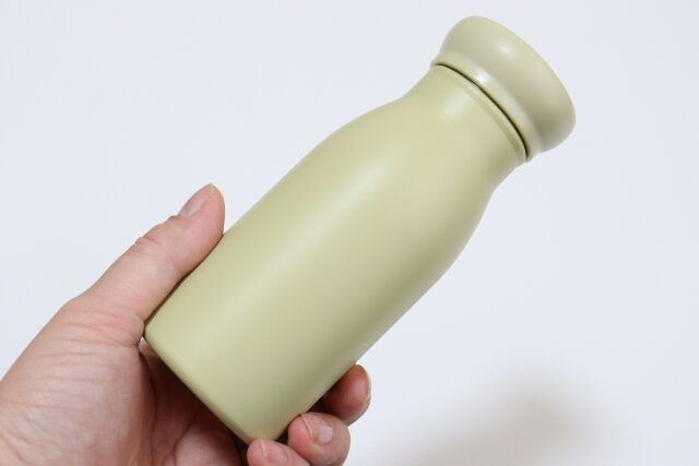 ダイソーのおしゃれなステンレスボトル