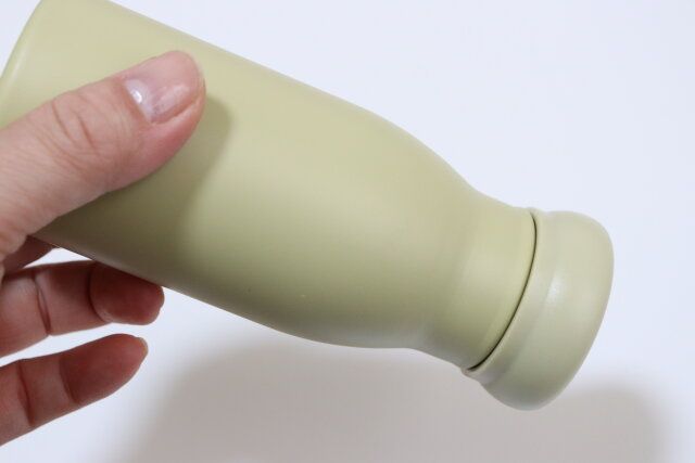 ダイソーのステンレスミルクボトルは逆さにしても漏れない