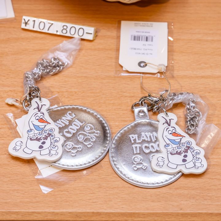 ＜ACCOMMODE＞フローズン ミラーチャーム