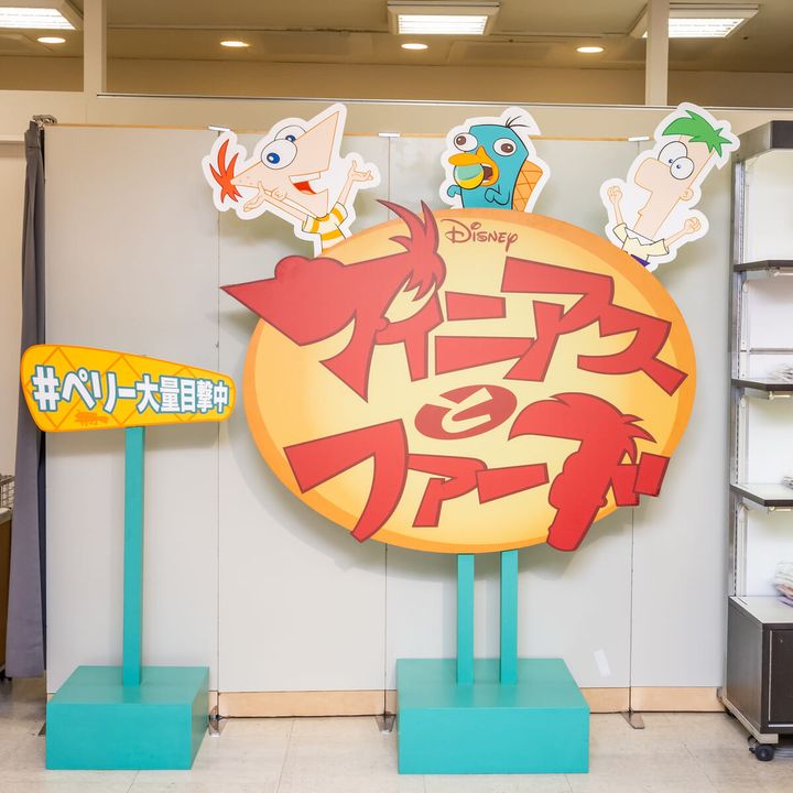 ディズニー・フォトスポットが館内のさまざまな場所に登場