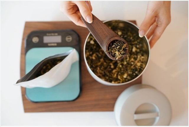 お茶の量り売り