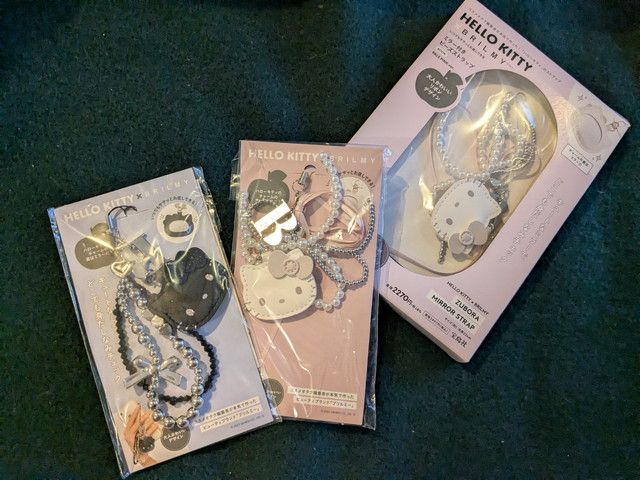 HELLO KITTY × BRILMY ミラー付きビーズストラップ