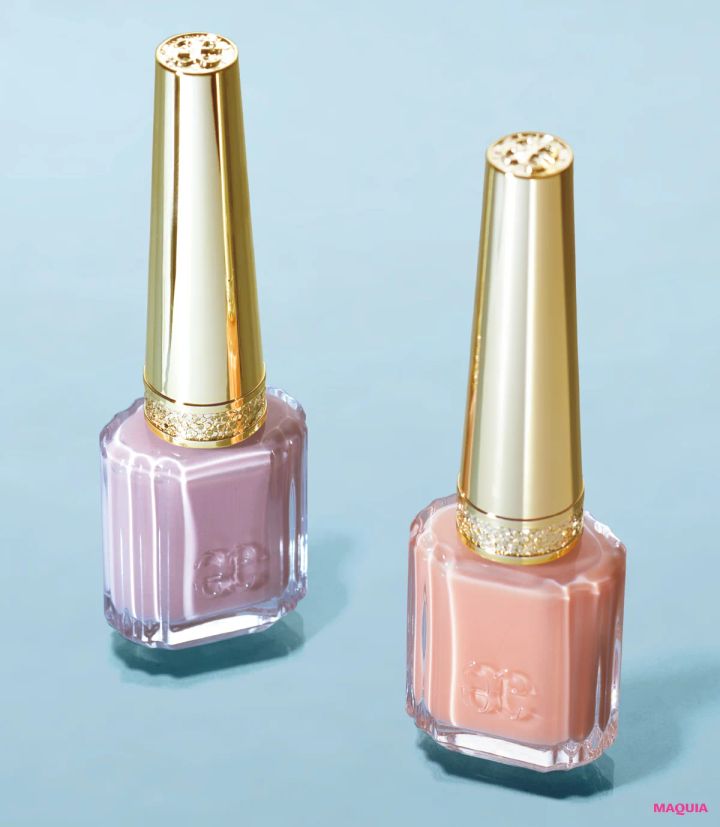 指先を美しく彩る シアーなネイルカラー