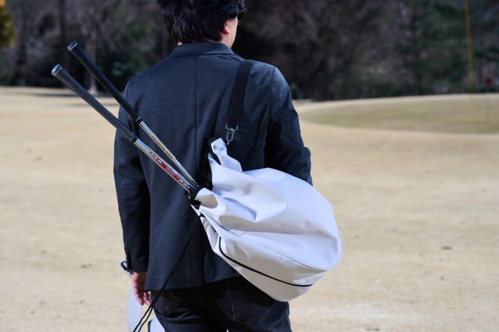 高級感と機能性がバツグン！プロから信頼の厚いキャディバッグに新モデル登場