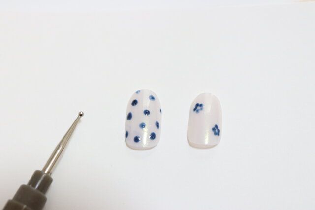 ダイソー ネイル用ドットペン ネイル 使用例