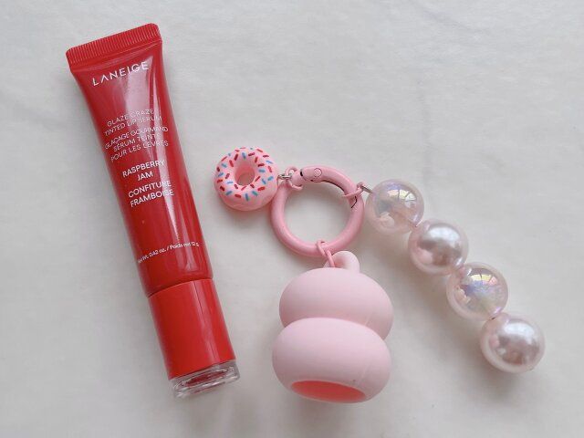 ラネージュ グレイズティントリップセラム ラズベリージャム 特典 ピンクのキーチェーン
