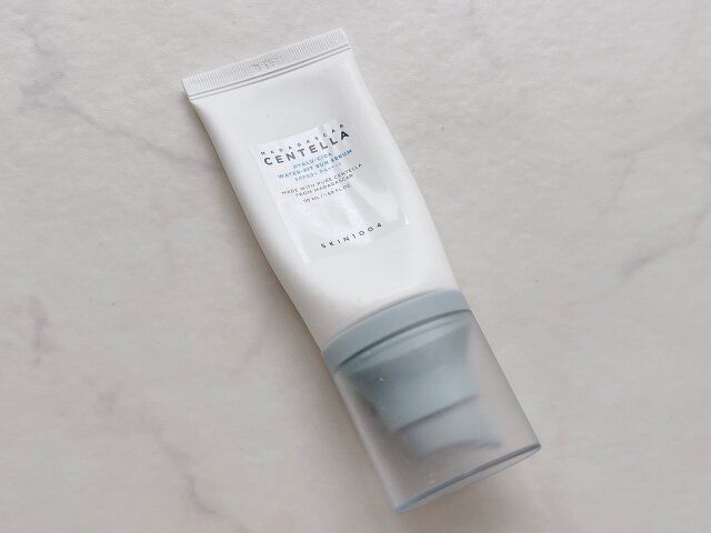 SKIN1004 ヒアルーシカウォーターフィットサンセラム