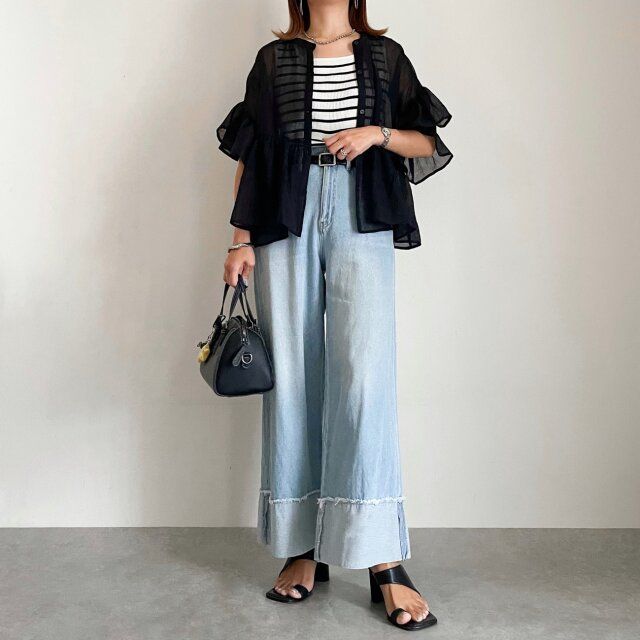 【Style2】ボタンを開けて羽織りとして着用するのもオススメ！