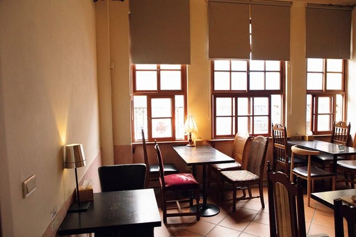 落ち着いた店内で心穏やかに。