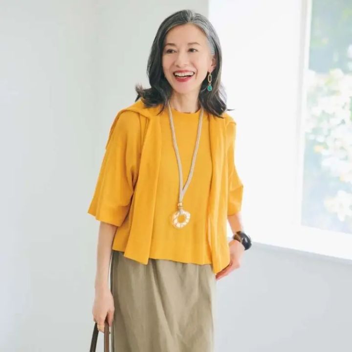 おしゃれに暑さ対策！ 接触冷感のデニムのひんやり素材で涼やかに！