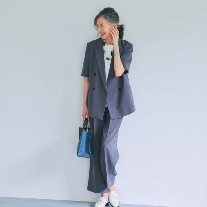 洗濯機で洗えてシワになりにくい！汗も汚れも気にせず着られる夏のきれいめ服