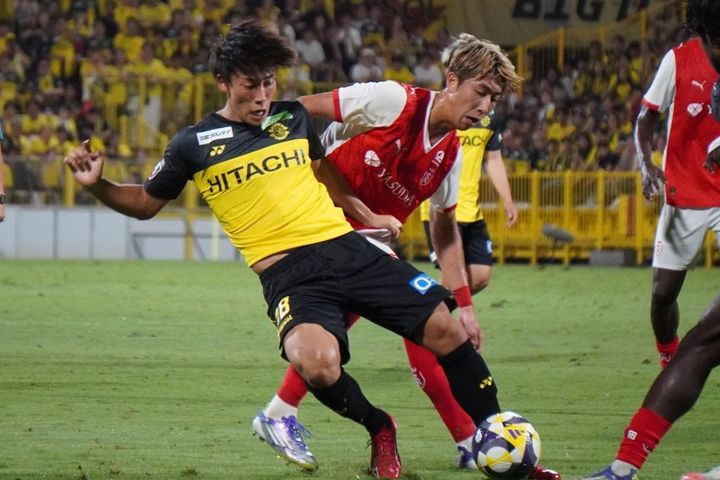 古巣対戦のスタッド・ランスDF関根大輝、発展途上の偽サイドバックで目指す1部復帰「2部だから厳しいみたいな声もありますが」