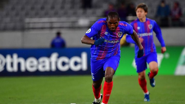 降格圏に沈む横浜FC、『Jリーグ通算85得点』の強力助っ人を獲得！背番号は「90」に決定