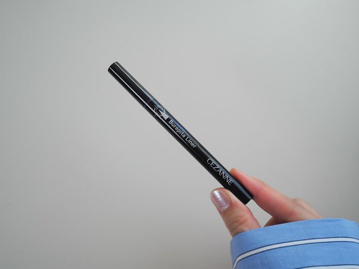 画像: 【セザンヌ】「ブレぴたライナー」新1色 00 リアルブラック ¥891（税込）