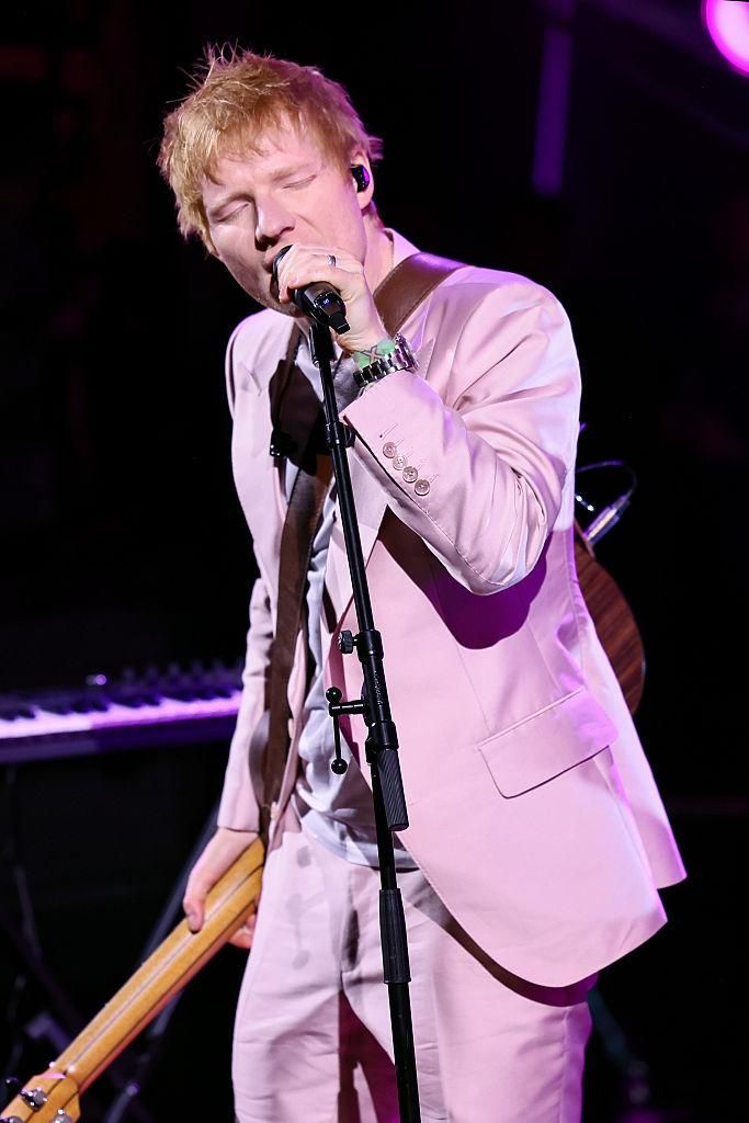 サッカークラブに投資した「世界的ミュージシャン」6名