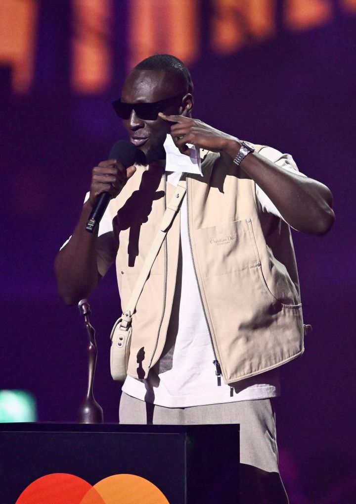 サッカークラブに投資した「世界的ミュージシャン」6名