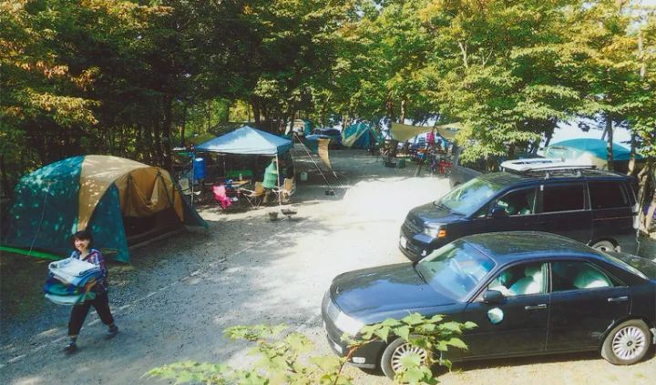 “遮光率99.9％”DODの大型遮光シェードテントがアウトドアで大活躍！