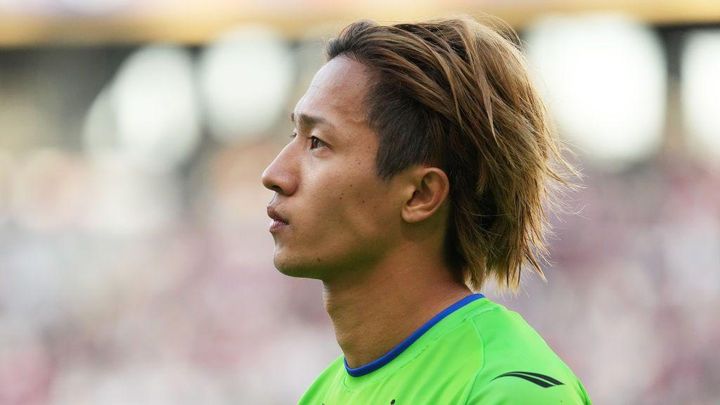 24歳日本人FW、ヨーロッパ初先発で初ゴール！日本でおなじみのゴールパフォーマンスも