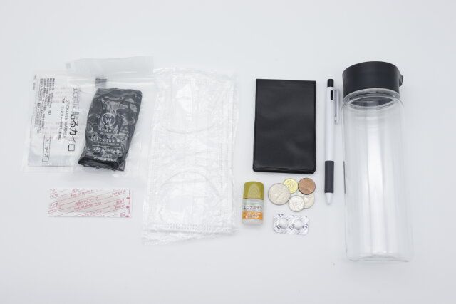 ドリンクボトル（550mL、黒、収納取っ手付） 防災グッズ収納