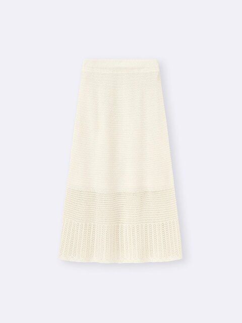 GUの透かし編みニットスカート