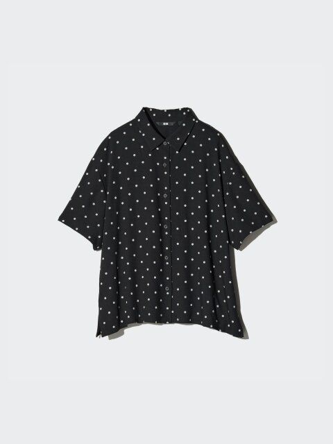 ユニクロのレーヨンブラウス