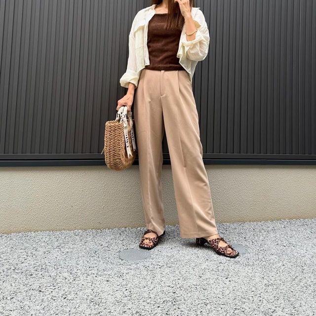 GUのブラウンの「リボンヒールミュール」