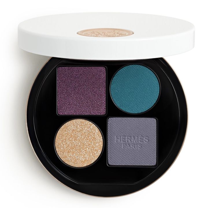 オンブル ドゥ エルメス パレット クワテュール 12 ￥15,290（9月5日より限定発売） Photo_ ©Studio des fleurs