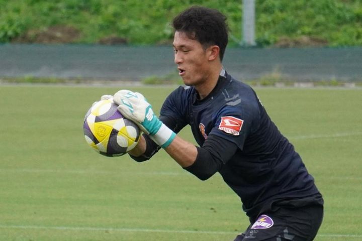 【インタビュー】「自分の信じた道を突き進んで…」日本プロリーグ初の京都大出身GKが成長を誓う