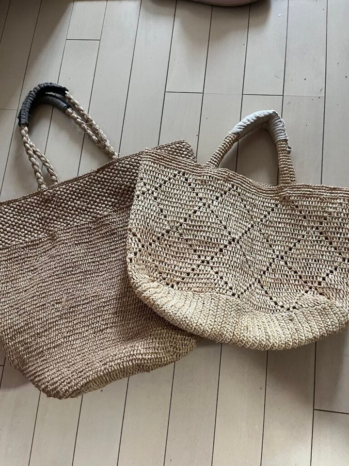 ラフィアのカゴバッグ