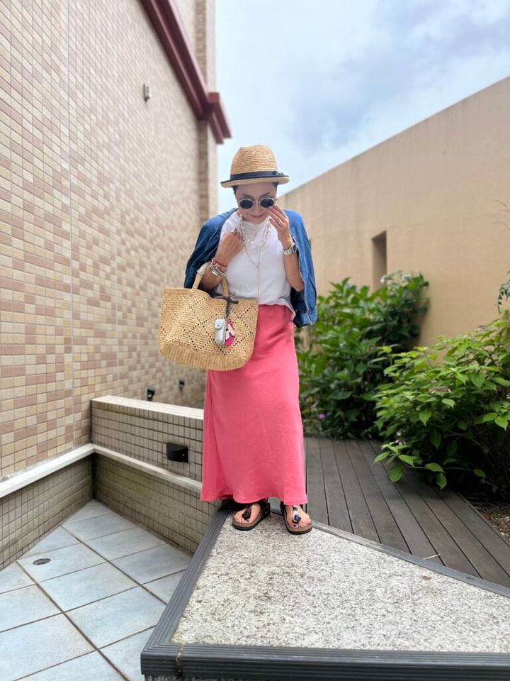 カゴバッグコーデ