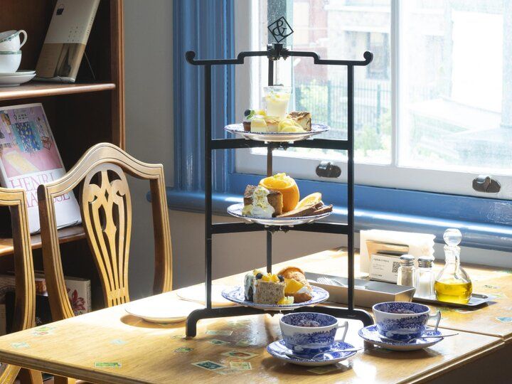 異国情緒に包まれながら読書とアフタヌーンティーを。神戸北野にある「パンとエスプレッソと異人館」