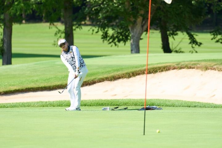 「打ちたい球筋が打てる構え」はマスト！ピッチショットは“右足”を引く