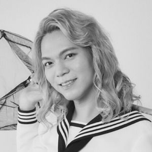 〈幼魚水族館〉館長・鈴木香里武