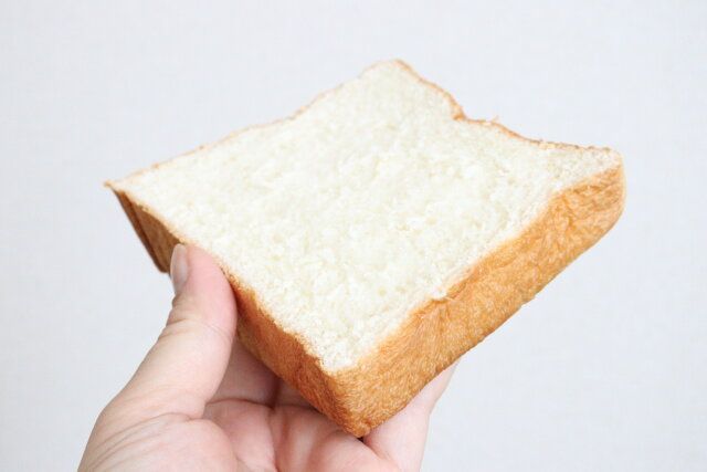 食パンスライサー（5、6枚切り用） スライス後の食パン