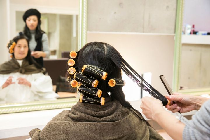 パーマをかけ直すのに適したタイミングは？（画像はイメージ）