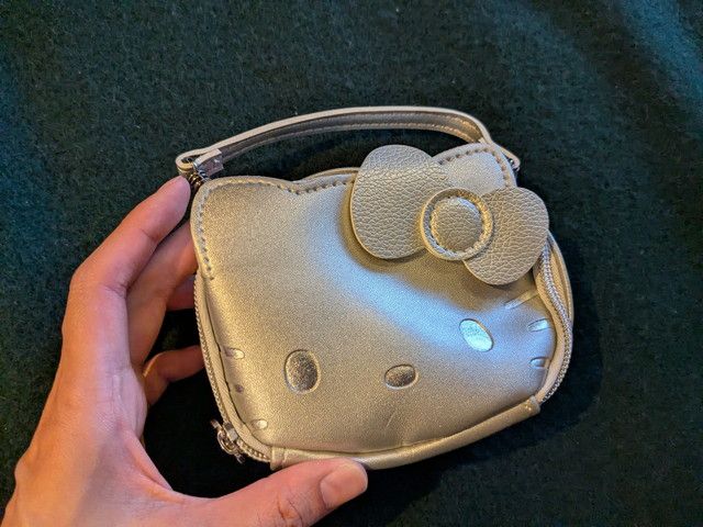 HELLO KITTY×BRILMYのミニポーチ