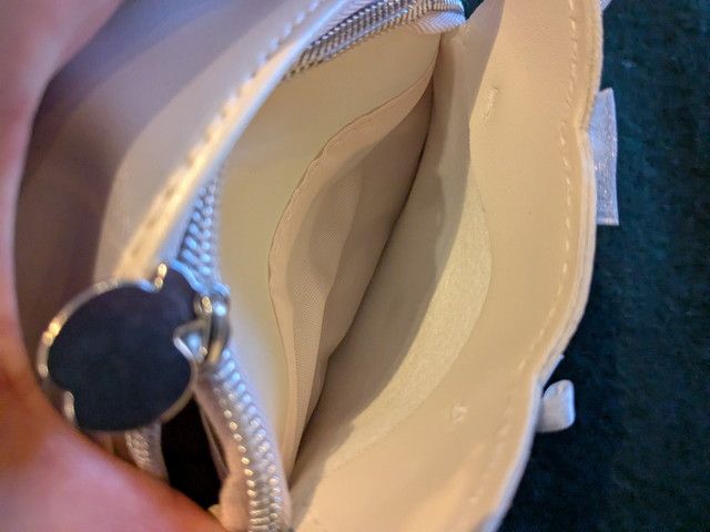 HELLO KITTY×BRILMYのミニポーチ