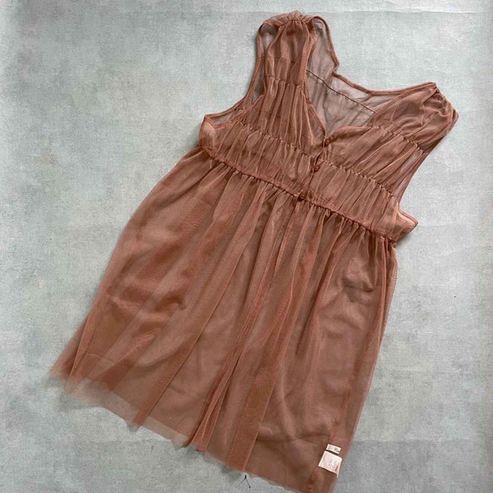 画像1: チュニック丈が新鮮