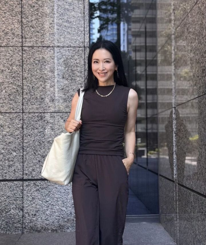 Tops, Pants ... GAP Shoes ... NEBULONI Bag ... STUDIO CHERIE