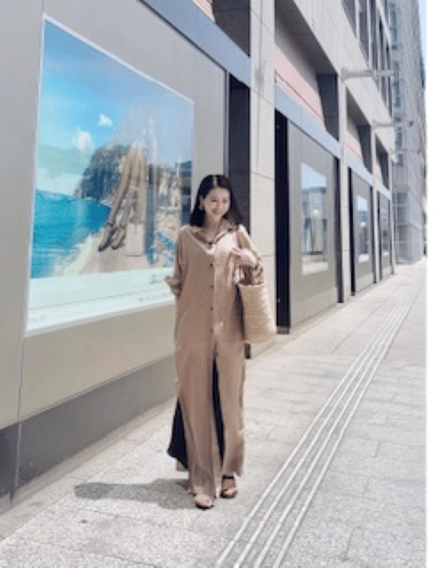 Linen long Shirts …L'Appartement Skirt .. CP SHADES Bag ... CELINE Shoes ... Deuxieme Classe Necklace & Bangle … STUDIO CHERIE