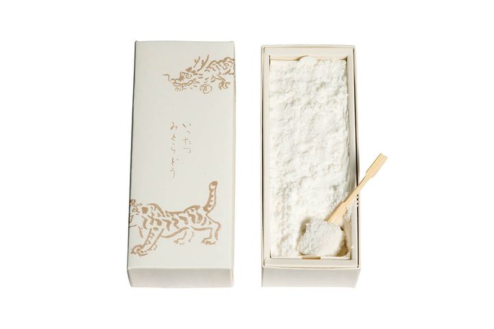 羽田空港〈いったつみとらどう〉椰子の白わらび餅