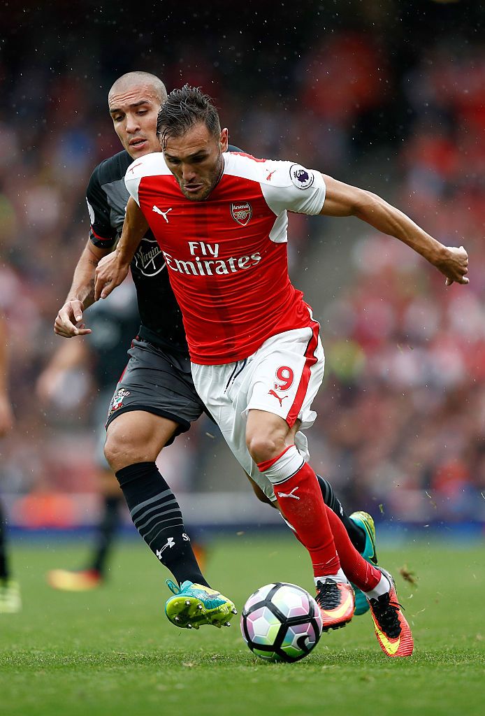 アーセナルで「期待されたのに大失敗したストライカー」6名