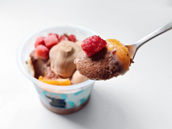 セブンイレブン限定 ゴディバ 白くま贅沢チョコレート