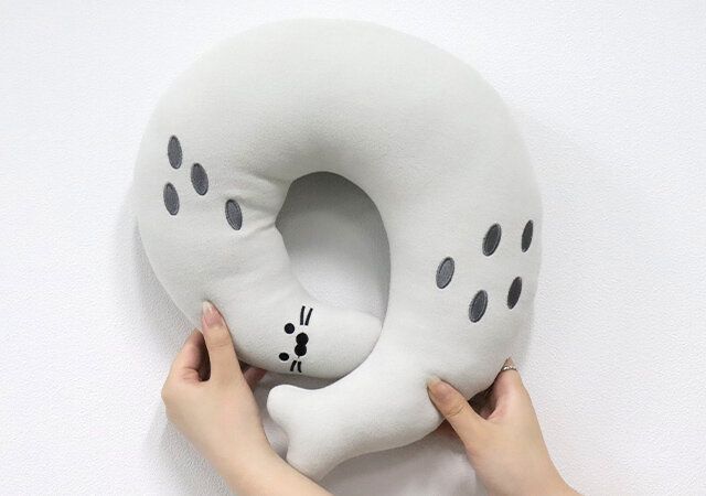 ネックピロー（アザラシ） サイズ感
