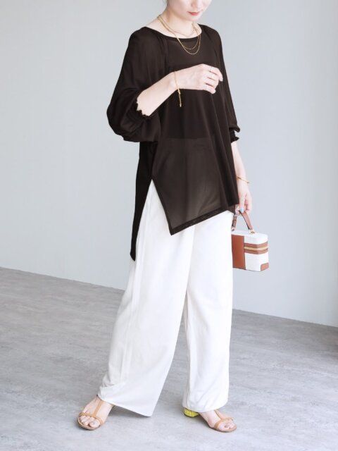 白パンツコーデ2