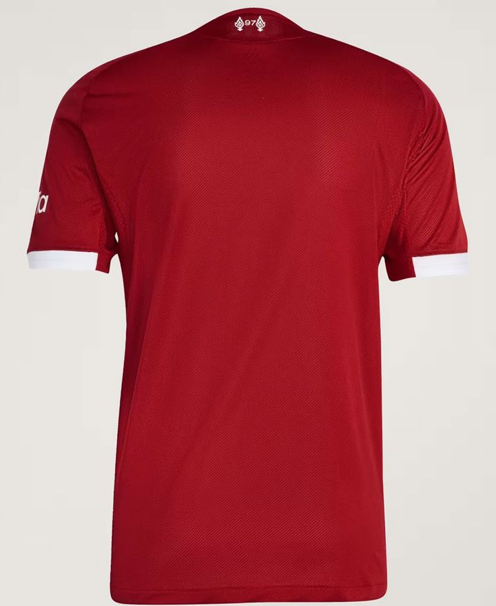 日本代表所属のイングランド王者が新ユニフォームを発表！14季ぶりに「アディダス」とのコンビが復活