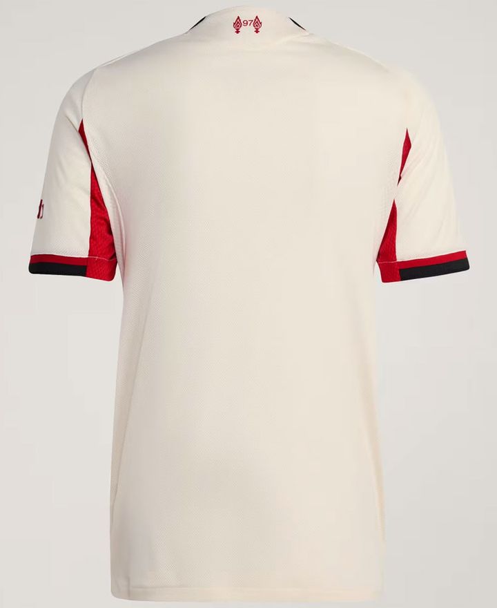 日本代表所属のイングランド王者が新ユニフォームを発表！14季ぶりに「アディダス」とのコンビが復活