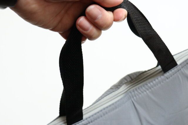 ダイソーの保冷トートバッグの持ち手