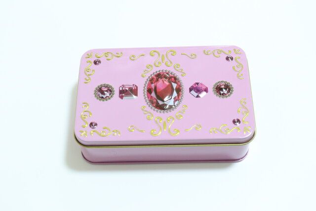 セリアのギフト缶 ジュエルのパッケージ