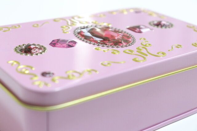 セリアの立体感があるギフト缶 ジュエル